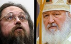 Le patriarche Cyrille interdit le protodiacre André Kouraev d’officier