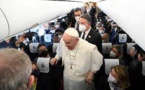 Le pape François a déclaré samedi qu’il étudiait une éventuelle visite à Kiev