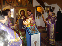 L’icône miraculeuse de la Mère de Dieu de Koursk au monastère Sainte-Trinité de Dompierre L’icône miraculeuse de la Mère de Dieu de Koursk au monastère Sainte-Trinité de Dompierre