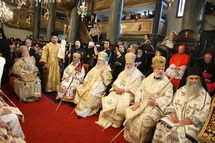 Liturgie commune des primats et représentants des Eglises orthodoxes au Phanar. Réaction du patriarche Alexis Liturgie commune des primats et représentants des Eglises orthodoxes au Phanar. Réaction du patriarche Alexis