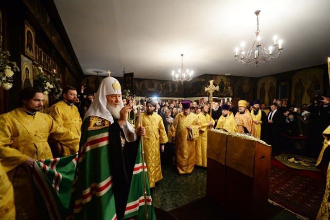 Le Patriarche Cyrille a célébré l'office des matines dans l'église des Trois-Saints-Docteurs à Paris Le Patriarche Cyrille a célébré l'office des matines dans l'église des Trois-Saints-Docteurs à Paris