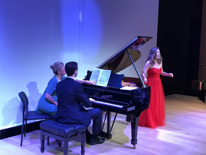 La communauté de la cathédrale Sainte-Trinité a organisé la foire-exposition et le concert de bienfaisance La communauté de la cathédrale Sainte-Trinité a organisé la foire-exposition et le concert de bienfaisance