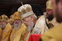 Le métropolite de Kiev déplore la violation des droits de l'Eglise orthodoxe en Ukraine Le métropolite de Kiev déplore la violation des droits de l'Eglise orthodoxe en Ukraine