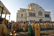 Liturgie patriarcale sur le lieu du baptême du saint prince Vladimir à Chersonèse