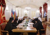 Monseigneur Nestor, évêque de Chersonèse,  a pris part à la réunion du Saint Synode