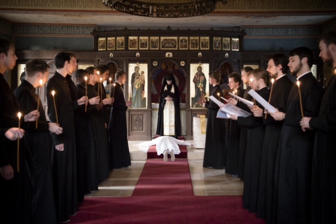 Formateur du Séminaire a reçu la tonsure monastique Formateur du Séminaire a reçu la tonsure monastique
