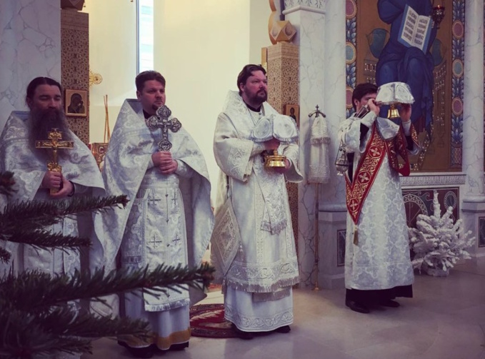 La Synaxe de la Mère de Dieu: le métropolite Jean a célébré la Divine Liturgie