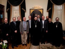 Le groupe de réflexion orthodoxe-catholique Saint-Irénée reçu par le recteur de l'académie de théologie de Saint-Pétersbourg Le groupe de réflexion orthodoxe-catholique Saint-Irénée reçu par le recteur de l'académie de théologie de Saint-Pétersbourg
