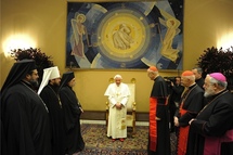 Le pape Benoît XVI reçoit les membres du forum orthodoxe-catholique