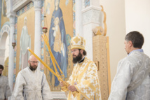 Mgr Antoine a célébré la Divine Liturgie et l'ordination diaconale en la cathédrale de la Sainte Trinité Mgr Antoine a célébré la Divine Liturgie et l'ordination diaconale en la cathédrale de la Sainte Trinité