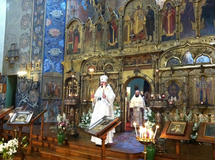 L'évêque Nestor de Chersonèse célèbre la liturgie de la Théophanie à l'église russe Saint-Nicolas de Nice