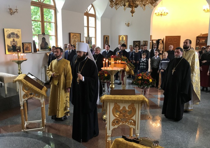 Dixième anniversaire de la consécration de l’église de la Dormition de Pékin Dixième anniversaire de la consécration de l’église de la Dormition de Pékin