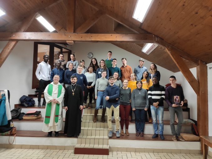 Membre du clergé de la cathédrale Sainte Trinité a donné une conférence à Clermont-Ferrand