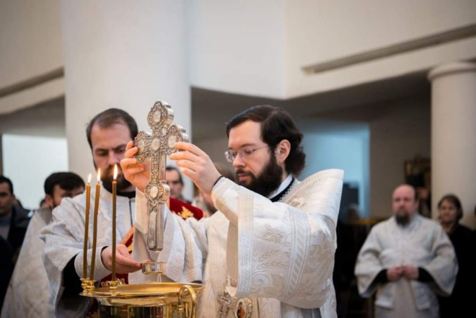La Sainte Théophanie : métropolite Antoine a célébré la Divine Liturgie en la cathédrale de la Sainte Trinité à Paris