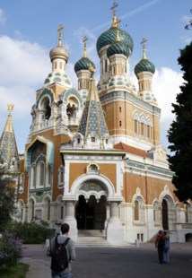 Liturgie épiscopale de la Dormition de la Mère de Dieu à l'église russe de Nice Liturgie épiscopale de la Dormition de la Mère de Dieu à l'église russe de Nice