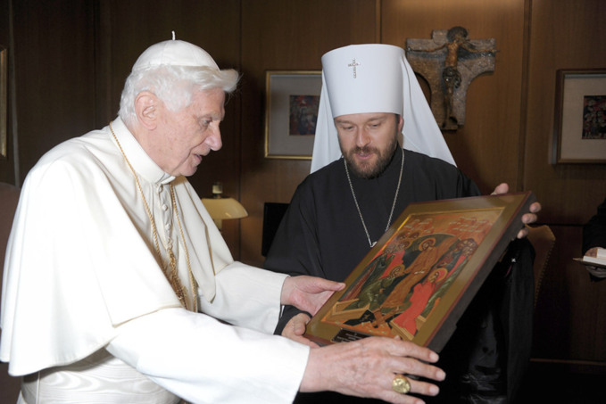 Rencontre entre le pape Benoît XVI et le métropolite Hilarion de Volokolamsk Rencontre entre le pape Benoît XVI et le métropolite Hilarion de Volokolamsk