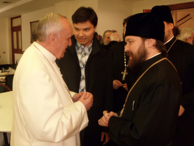 Le pape François a salué la délégation du patriarcat de Moscou venue pour la messe d'inauguration du pontificat