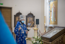 Monseigneur Antoine a célébré les Matines avec la lecture de l’Acathiste à la Mère de Dieu en la cathédrale de la Sainte Trinité