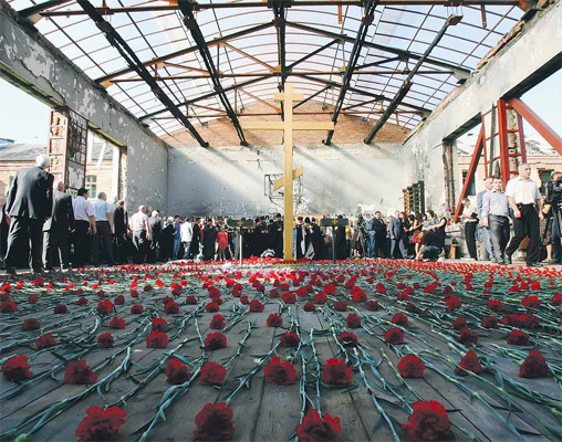 Prière le 1er septembre à Paris pour les victimes de la prise d’otages à Beslan Prière le 1er septembre à Paris pour les victimes de la prise d’otages à Beslan