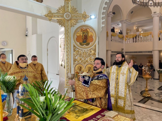 L’Exarque du Patriarche a célébré la Divine Liturgie en l’église Saint-Philippe aux Émirats Arabes Unis L’Exarque du Patriarche a célébré la Divine Liturgie en l’église Saint-Philippe aux Émirats Arabes Unis
