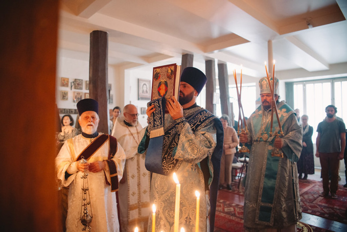 Archevêque Nestor présida la fête paroissiale de l’église Notre-Dame "Joie de tous les affligés"