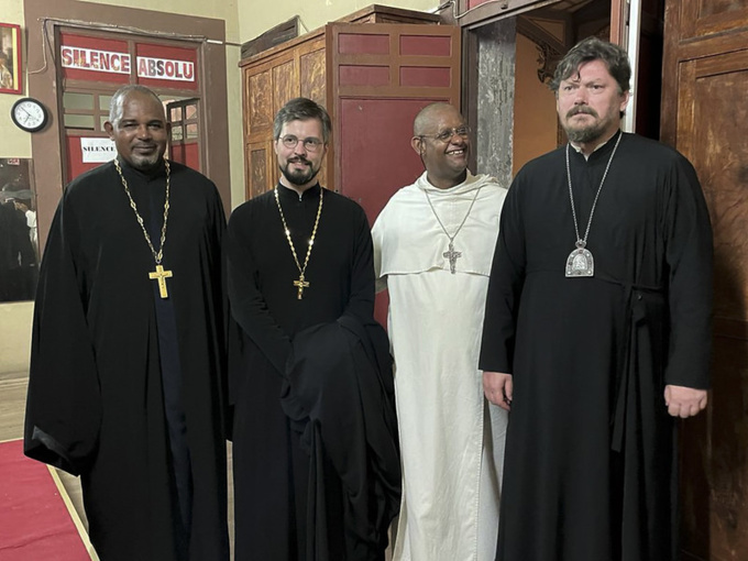 Le métropolite Nestor a rencontré Monseigneur David Macaire, archevêque de la Martinique