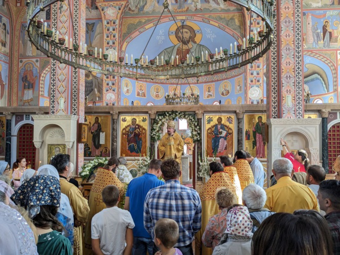 La fête de Synaxe des saints ibériques : Monseigneur Nestor a présidé la Divine Liturgie à Madrid