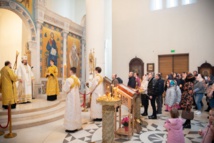 Le métropolite Nestor a célébré la Divine Liturgie en la cathédrale de la Sainte Trinité à Paris