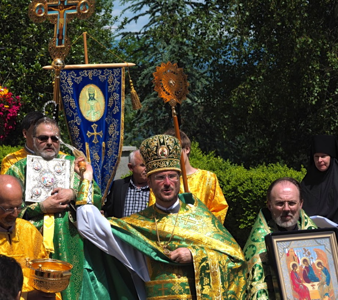 Pentecôte : fête patronale du monastère Sainte-Trinité de Dompierre en Suisse