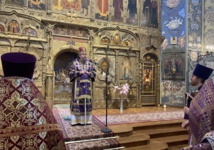 Le métropolite Nestor a célébré la Divine Liturgie en la cathédrale Saint-Nicolas à Nice