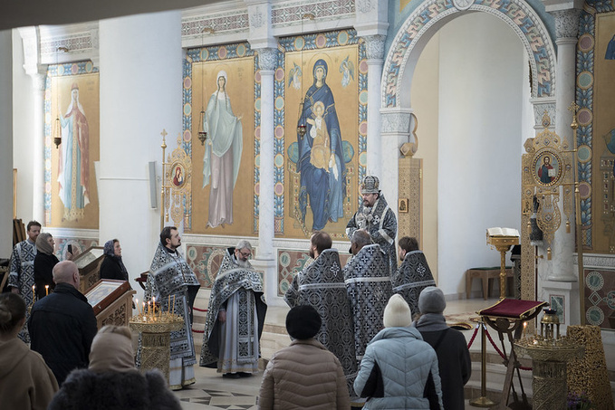 La première Liturgie des Dons présanctifiés, célébrée par le métropolite Nestor en cette année liturgique La première Liturgie des Dons présanctifiés, célébrée par le métropolite Nestor en cette année liturgique