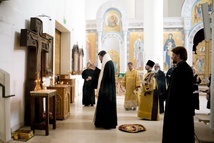 Le métropolite Nestor a célébré la pannychide pour le prince Alexandre Troubetzkoï Le métropolite Nestor a célébré la pannychide pour le prince Alexandre Troubetzkoï