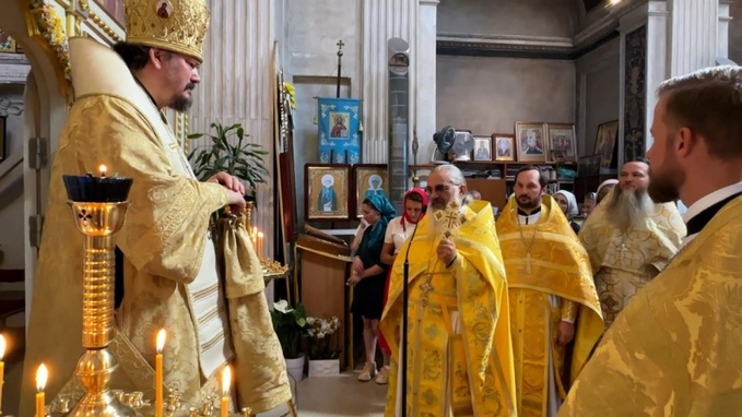 Monseigneur Nestor s'est rendu en visite archipastorale à Milan Monseigneur Nestor s'est rendu en visite archipastorale à Milan