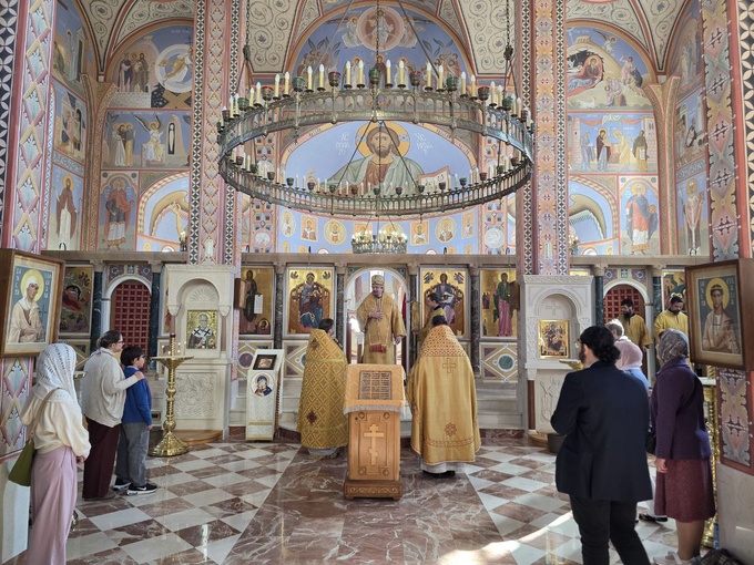 L'exarque patriarcal en Europe occidentale a célébré la Liturgie en langue espagnole L'exarque patriarcal en Europe occidentale a célébré la Liturgie en langue espagnole