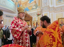Monseigneur Marc s'est rendu en visite archipastorale à la paroisse de l'Annonciation à Barcelone Monseigneur Marc s'est rendu en visite archipastorale à la paroisse de l'Annonciation à Barcelone