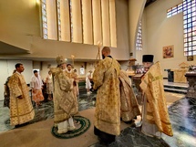 Son Éminence Marc a célébré la Divine Liturgie à Monaco