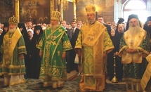 Le patriarche de Moscou et l'archevêque de Chypre ont présidé ensemble les festivités de Saint Serge à la laure de la Trinité-Saint-Serge