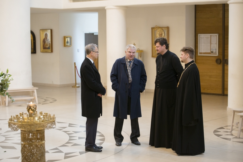 La rencontre entre l’ambassadeur de la Fédération de Russie Alexeï Mechkov et l’évêque de Chersonèse Nestor