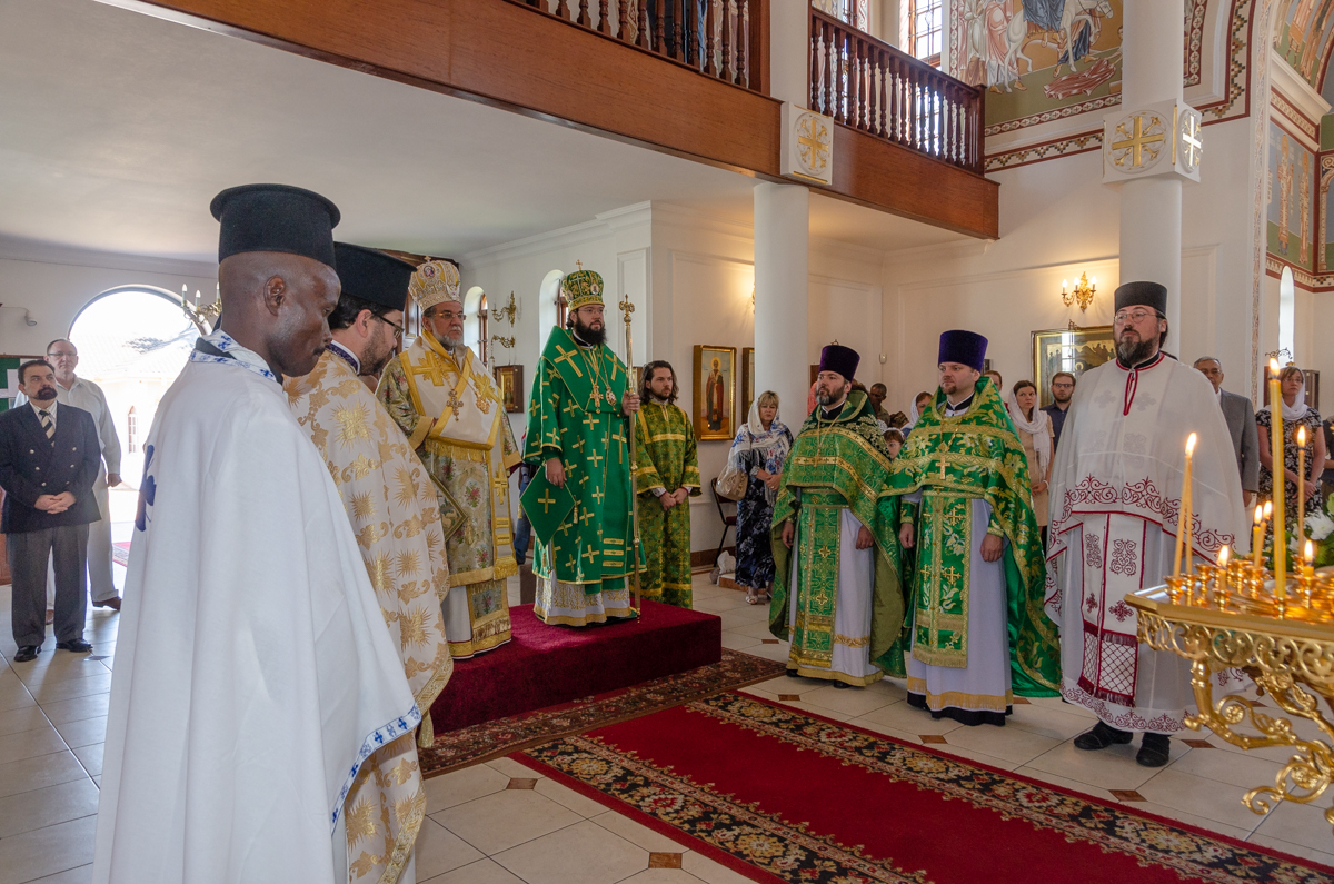 Le père Maxime Politov s'est rendu à Johannesburg afin d'y participer aux cérémonies en l'honneur du 20eme anniversaire de la paroisse Saint Serge de Radonezh