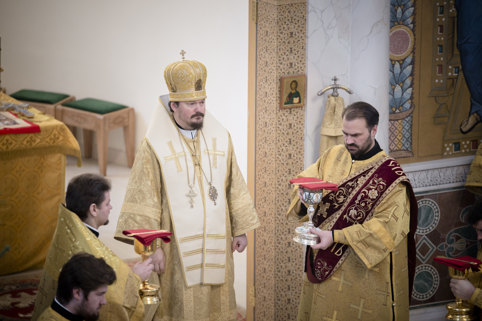 La Liturgie pontificale a été célébrée en la cathédrale de la Sainte Trinité