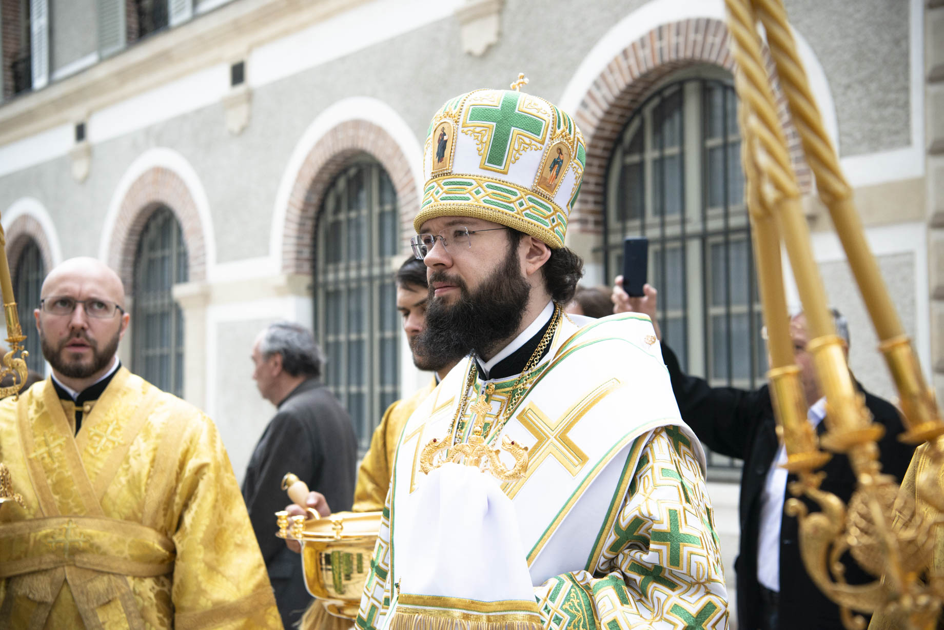 La fête patronale de la cathédrale de la Sainte-Trinité et la première Liturgie du Mgr Antoine, le métropolite de Chersonèse et d’Europe occidentale à Paris