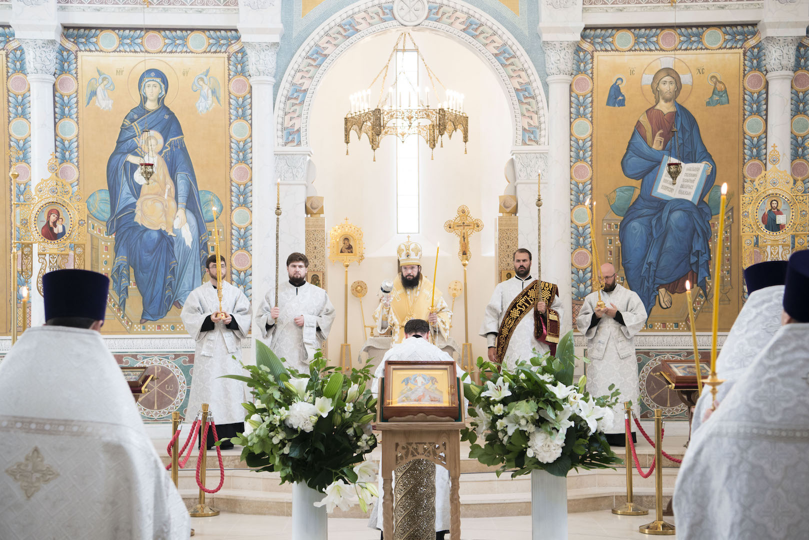 Mgr Antoine, métropolite de Chersonèse et d'Europe occidentale, a célébré les Vigiles du 10eme dimanche après la Pentecôte