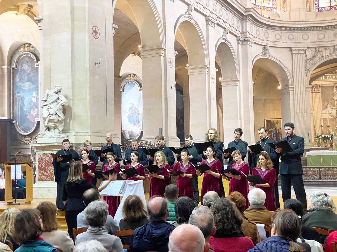 Le choeur de la cathédrale a pris part au festival de la musique sacrée en l'église Saint-Roch à Paris