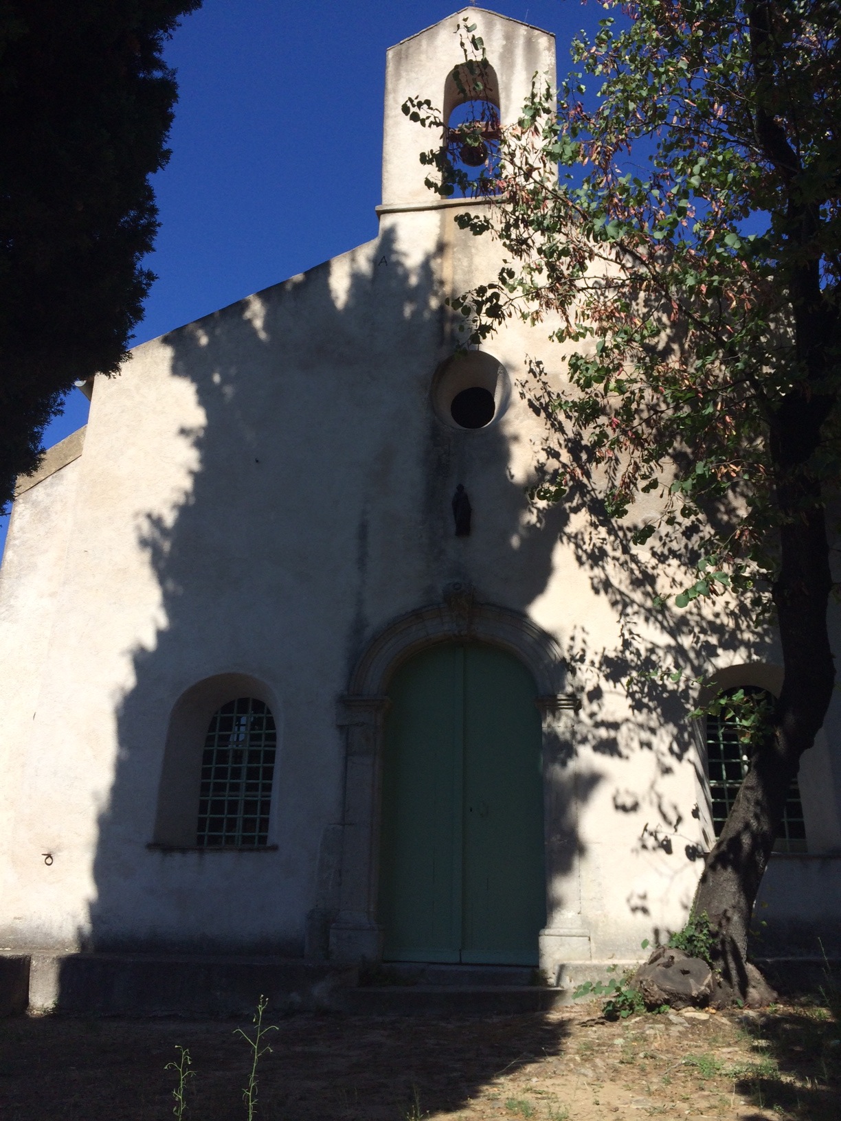 L'évêque Nestor a célébré une liturgie à la chapelle Saint-Joseph de Saint-Tropez