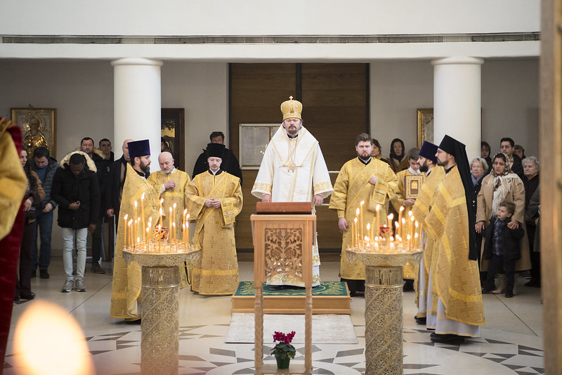 Dimanche du pardon: Le métropolite Nestor a célébré la Divine Liturgie en la cathédrale de la Sainte Trinité