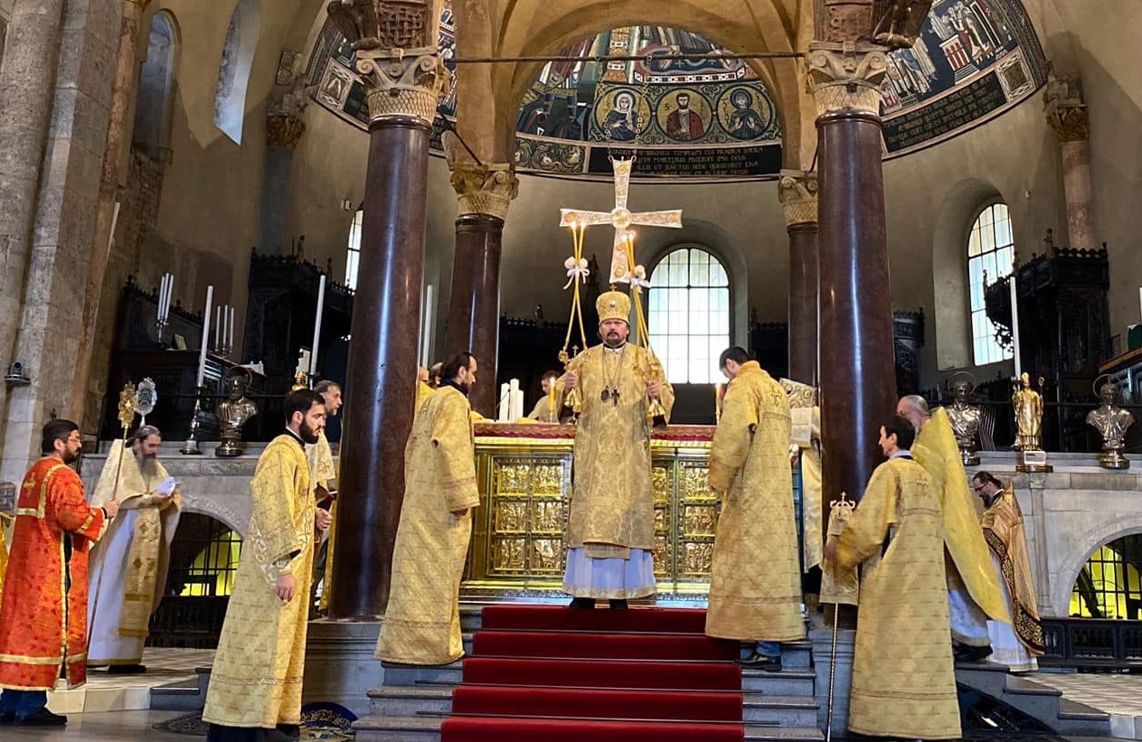 Le métropolite Nestor a célébré la Divine Liturgie dans la basilique de Saint Ambroise à Milan