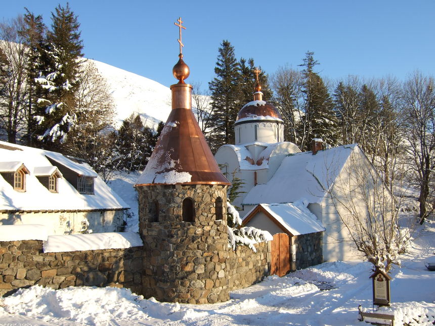 Monastère féminin Notre-Dame-du-Signe à Marcenat