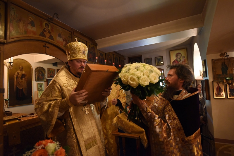 La paroisse Saint-Nicolas à Saint-Louis a solennellement célébré la mémoire de son saint protecteur