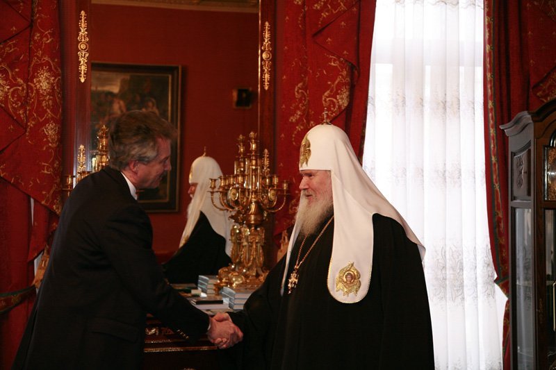 L'ambassadeur des USA en Russie a rendu visite au patriarche Alexis L'ambassadeur des USA en Russie a rendu visite au patriarche Alexis