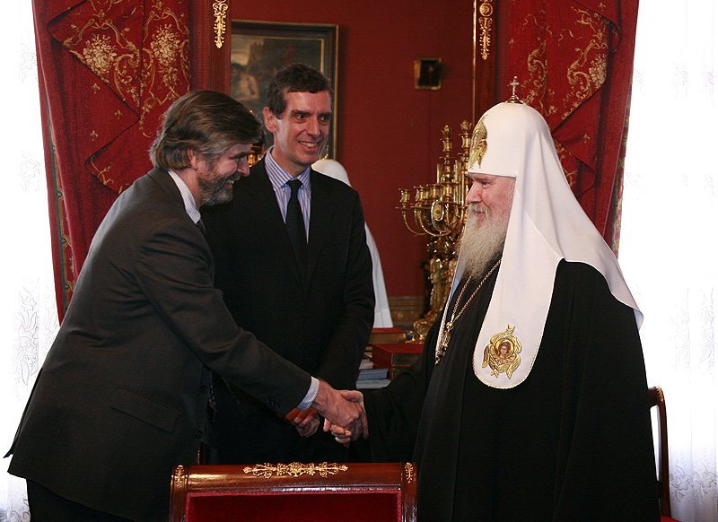 Le patriarche Alexis a reçu le président du Musée du Louvre et l'ambassadeur de France en Russie